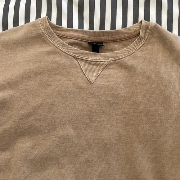 Target Art Class sweater style top with thermal sleeves - Picture 5 of 8